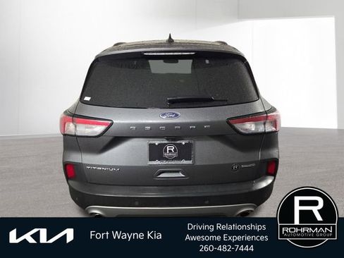 Used 2021 Ford Escape Titanium w/ Titanium Elite Package AWD/4WD image 9