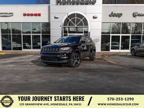 New 2026 Jeep Compass Limited AWD/4WD image 1