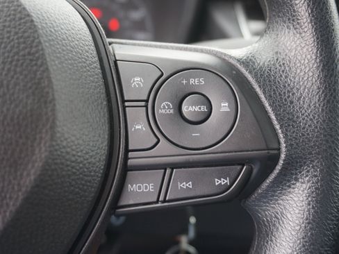 Used 2024 Toyota Corolla LE FWD image 17