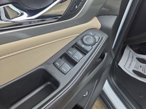 Used 2023 Chevrolet Traverse LT w/ LPO, Cargo Package image 13