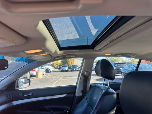 Used 2013 INFINITI G37 x w/ Premium Pkg image 14