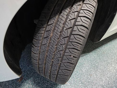 Used 2023 Volvo S60 T8 Plus image 13