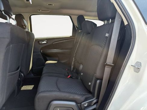 Used 2018 Dodge Journey SE w/ Popular Equipment Group AWD/4WD image 13