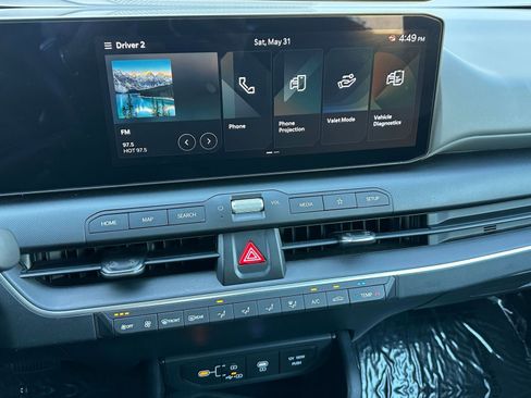 Used 2025 Kia K4 LXS image 18