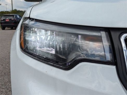 New 2025 Jeep Compass Sport image 10