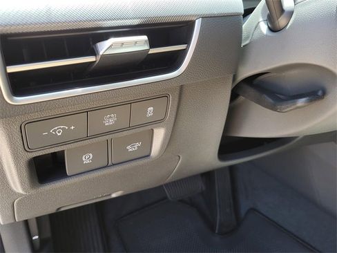 New 2025 Hyundai Sonata Limited image 16