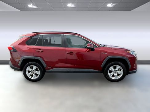 Certified 2021 Toyota RAV4 XLE image 8