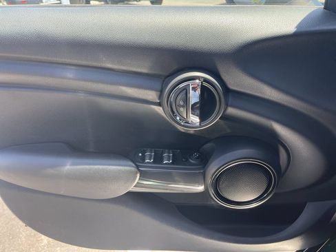 Used 2019 MINI Cooper 4-Door Hardtop FWD image 21