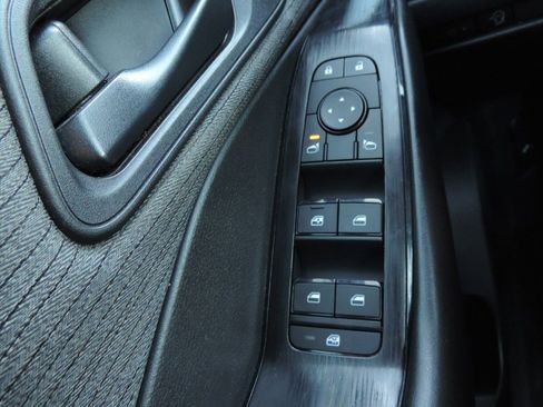 Certified 2023 Nissan Rogue S image 24