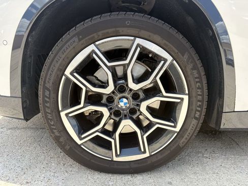 Used 2025 BMW X1 xDrive28i w/ Convenience Package AWD/4WD image 9