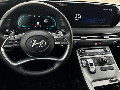 Used 2025 Hyundai Palisade SEL FWD image 15