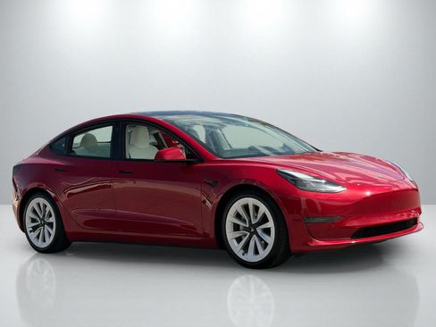 Used 2023 Tesla Model 3 Standard Range RWD image 19