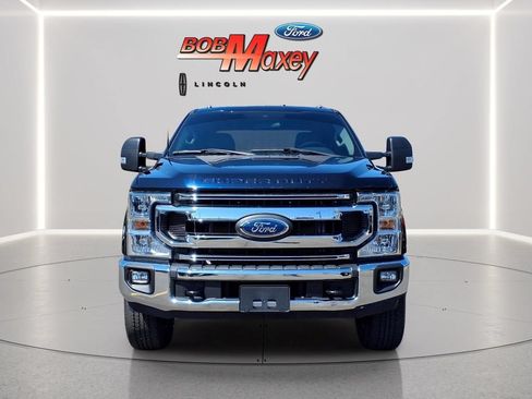 Used 2022 Ford F250 XLT w/ XLT Value Package AWD/4WD image 2