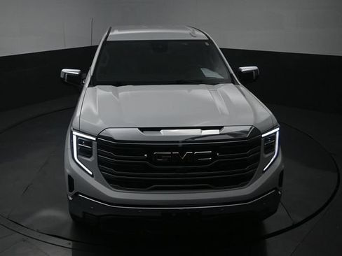 Used 2024 GMC Sierra 1500 SLT AWD/4WD image 30