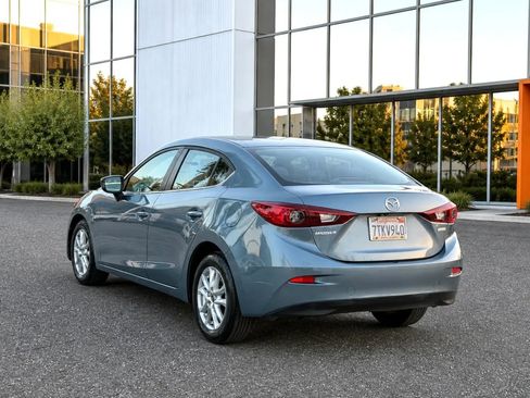 Used 2016 MAZDA MAZDA3 i Sport w/ Preferred Equipment Package FWD image 5