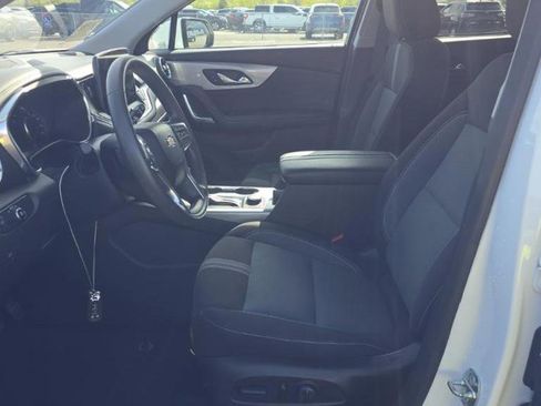 Used 2023 Chevrolet Blazer LT w/ Convenience Package FWD image 5
