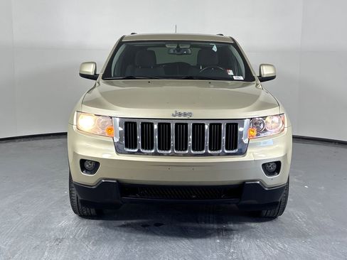 Used 2012 Jeep Grand Cherokee Laredo image 2