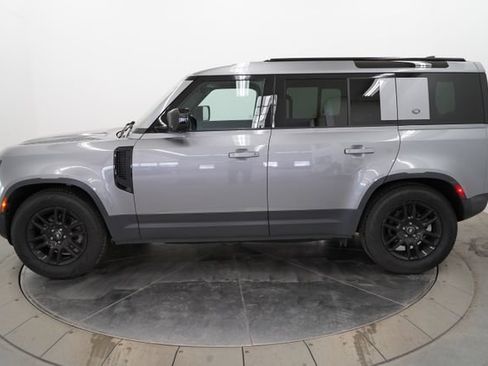 Used 2024 Land Rover Defender 110 S AWD/4WD image 7