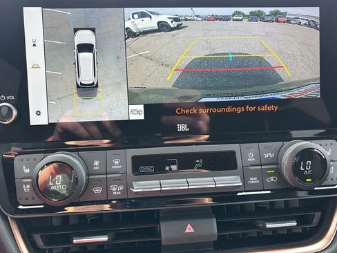 Used 2025 Toyota Grand Highlander AWD Hybrid image 25
