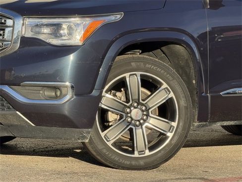 Used 2019 GMC Acadia Denali image 8