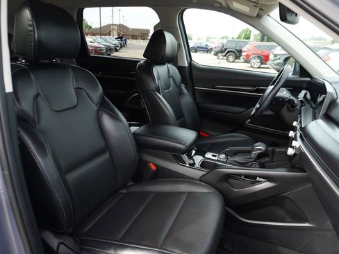 Used 2023 Kia Telluride LX FWD image 32