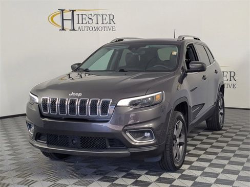 Used 2019 Jeep Cherokee Limited w/ Technology Group image 4