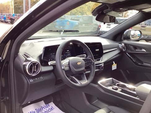 New 2026 Chevrolet Equinox LT w/ Convenience Package II image 28
