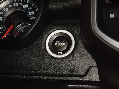 Used 2020 RAM 1500 Big Horn AWD/4WD image 36