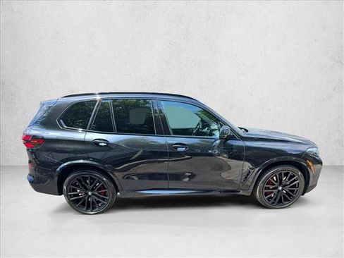 Used 2024 BMW X5 sDrive40i w/ M Sport Package RWD image 4