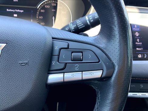 Used 2020 Cadillac XT4 Sport w/ Cold Weather Package FWD image 25
