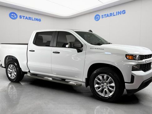 Used 2020 Chevrolet Silverado 1500 Custom w/ Custom Value Package RWD image 12