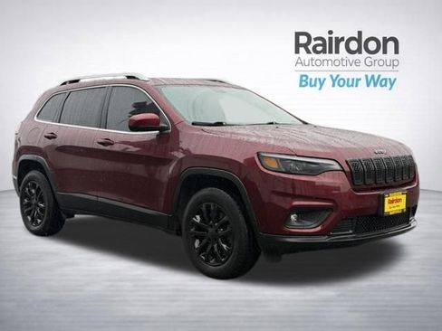 Used 2019 Jeep Cherokee Latitude w/ Popular Appearance Group image 1