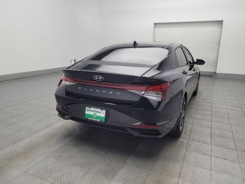 Used 2023 Hyundai Elantra SEL w/ Convenience Package FWD image 9