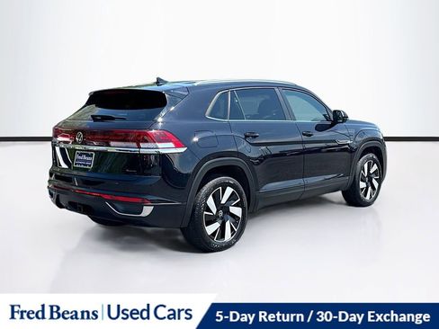 Used 2025 Volkswagen Atlas Cross Sport SE AWD/4WD image 8