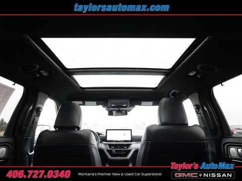 Used 2025 Ford Explorer ST AWD/4WD image 35