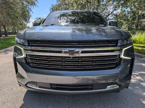 Used 2021 Chevrolet Tahoe LT w/ Luxury Package RWD image 2