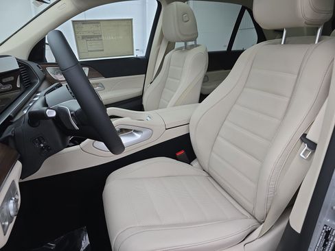 New 2026 Mercedes-Benz GLE 450 4MATIC image 15