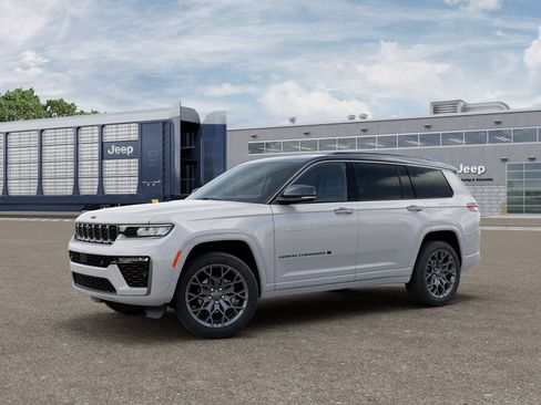 New 2026 Jeep Grand Cherokee L Summit w/ Obsidian Package AWD/4WD image 2