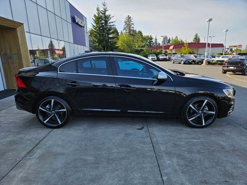 Used 2016 Volvo S60 T5 R-Design FWD image 4