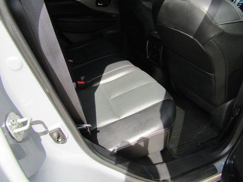 Used 2021 Nissan Murano SL AWD/4WD image 18