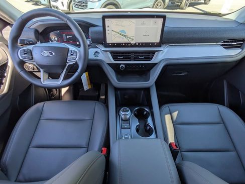 New 2026 Ford Explorer Active w/ Active Comfort Package image 17