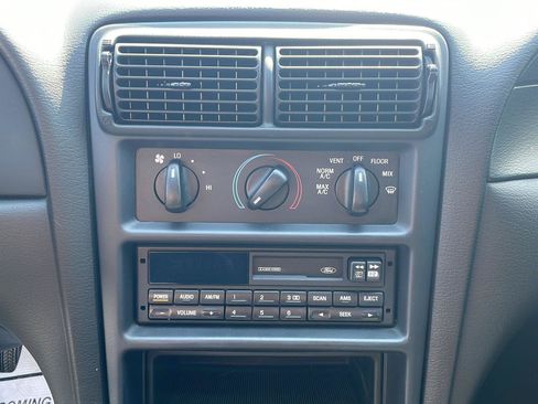 Used 1995 Ford Mustang GT RWD image 19
