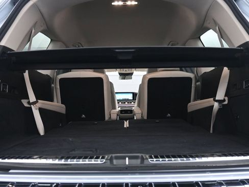 Used 2022 Mercedes-Benz GLS 450 4MATIC image 23