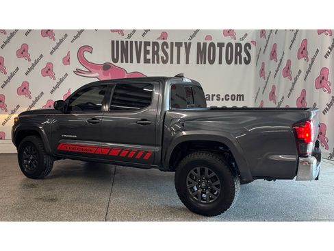 Used 2023 Toyota Tacoma SR5 RWD image 13