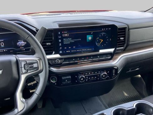 Used 2024 Chevrolet Silverado 1500 RST AWD/4WD image 7