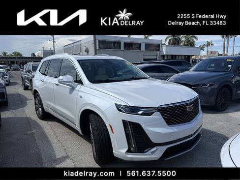 Used 2024 Cadillac XT6 Premium Luxury w/ Technology Package FWD image 6