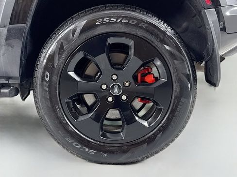 Used 2022 Land Rover Defender 110 X AWD/4WD image 9