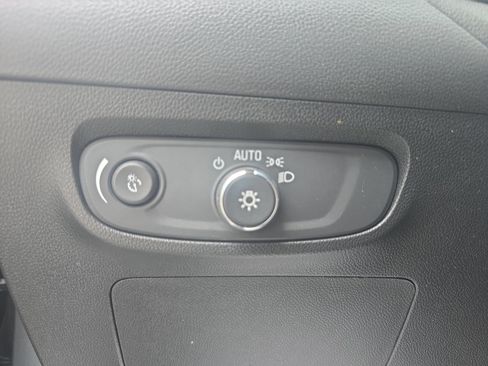 Used 2025 Buick Encore GX Sport Touring FWD image 24