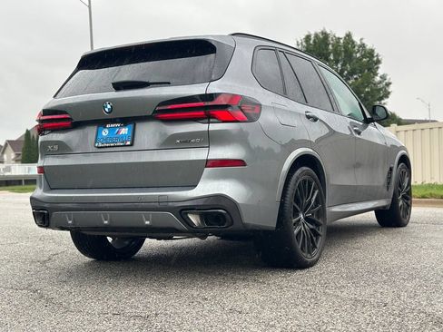 Used 2025 BMW X5 xDrive40i w/ M Sport Package AWD/4WD image 7