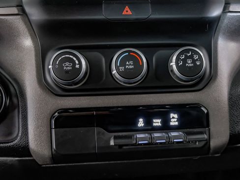 Used 2022 RAM 2500 Tradesman w/ Chrome Appearance Group image 24